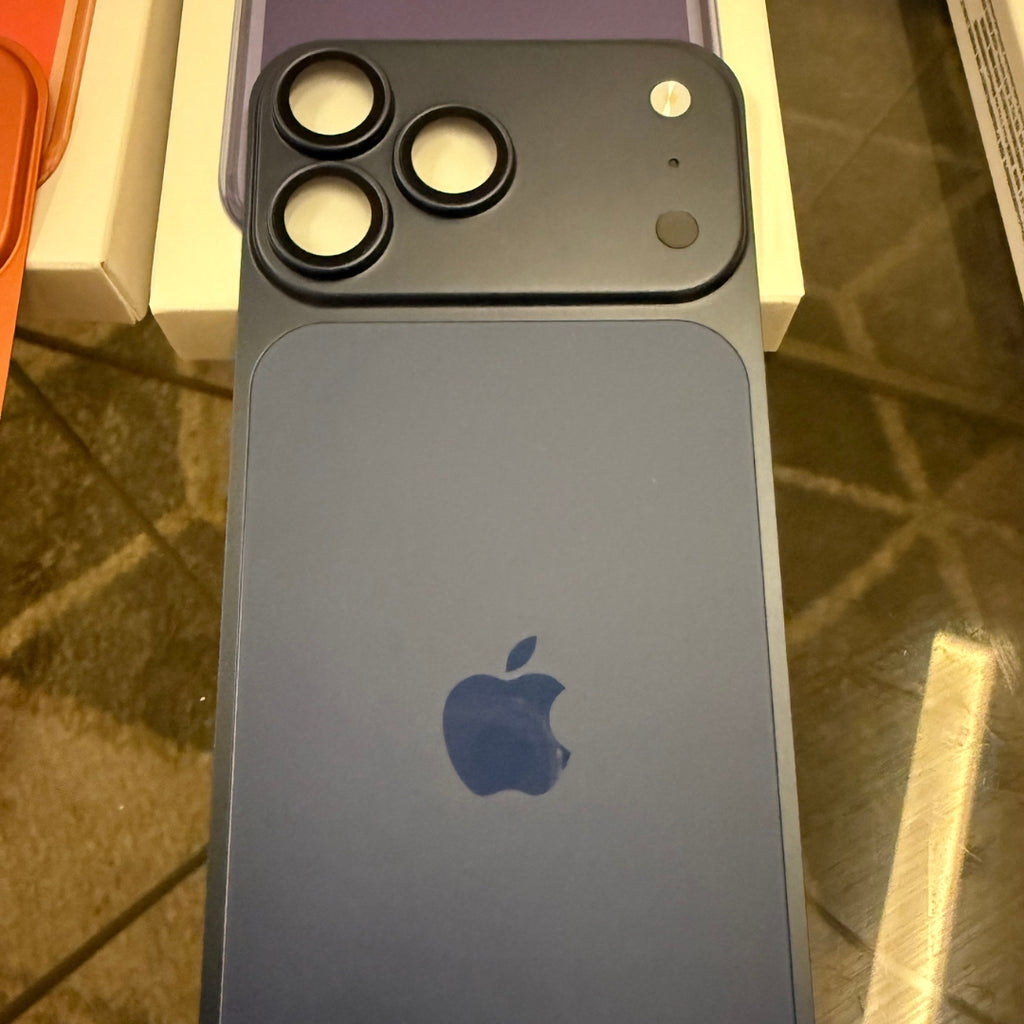 PACK Lhmaa9 🔥 IPHONE 17 🍊STICKER + POCHETTE Original 17 + Cadeaux 😱
