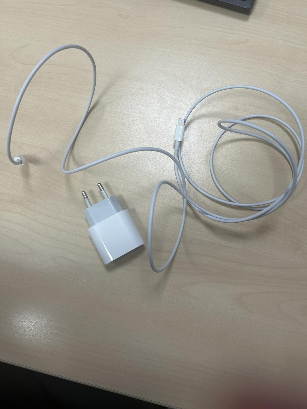 Adaptateur Secteur USB-C 20W Charge Rapide Pro pour iPhone 🔥  | Câble Offert 🎁 + Livraison Gratuite 📦